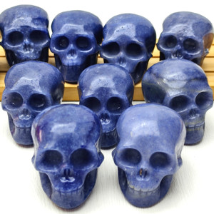 Nouveaux produits Sculpture manuelle <span class=keywords><strong>de</strong></span> haute qualité Produits spirituels Crânes en aventurine bleue pour la décoration <span class=keywords><strong>de</strong></span> la maison - Product Image 2