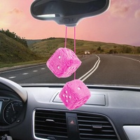 Dés en peluche pour rétroviseur de voiture, paire de dés rétro carrés en peluche avec points, accessoires de voiture à suspendre, intérieur moelleux