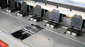 Nova 60Cm Công Nghiệp Dtf Máy In Có Thể In Trên Giày <span class=keywords><strong>T</strong></span>úi <span class=keywords><strong>T</strong></span> Áo Sơ Mi Và Quần Jean Cho Khách Sạn May Mặc Và <span class=keywords><strong>T</strong></span>ấ<span class=keywords><strong>t</strong></span> Cả Các Loại Công Việc - Product Image 5