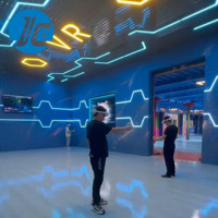 Aire de tir VR multijoueur 9D Escape Free Roam, ensemble VR en métal pour parcs d'aventure, centres commerciaux et salles d'évasion