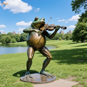 Decorazione su misura all'aperto del parco lacustre moderna fusione in bronzo dei cartoni <span class=keywords><strong>animati</strong></span> statua animale strumento di rana gigante che suona scultura in bronzo - Product Image 3