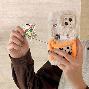 Custodia per telefono in peluche Tschick Cartoon adatta per <span class=keywords><strong>Apple</strong></span> 17promax 16pro/15 <span class=keywords><strong>14</strong></span> 13, con coperta elettrica e cavalluccio dinosauro cavalcabile - Product Image 6