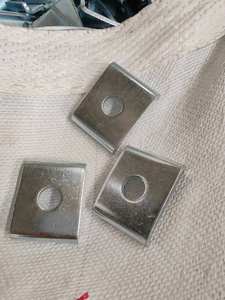 ตัวยึดท่อเหล็กสแตนเลสชุบทองแดงแบบหนาพิเศษ รูปทรงสี่เหลี่ยม สำหรับยึดท่อ - Product Image 3