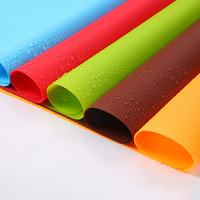 Tapis de table écologique imperméable, antidérapant et anti-adhésif, lavable et durable, également utilisable comme sous-verre et protège-bureau