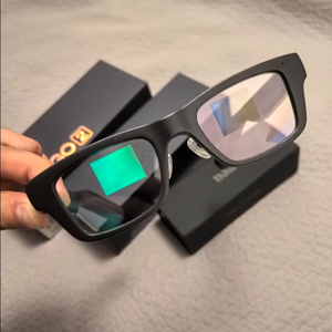แว่นตาแปลภาษาอัจฉริยะพร้อมหน้าจอสี OLED ระบบสัมผัสไร้สายผู้ช่วย Ai สำหรับการแปล<span class=keywords><strong>ภาษา</strong></span>เพลงและการโทร - Product Image 1
