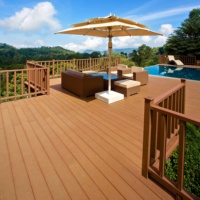 Planche de terrasse en WPC imperméable et antidérapante Huzhou XF-A020, matériau bois-plastique pour terrasse et balcon avec technique brossée