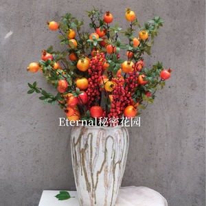 Rama de granadas artificiales rojas de Secret Garden para decoración del hogar y accesorios de fotografía - Product Image 2