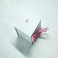 Boîte cadeau en papier magnétique blanc de luxe, prix usine, idéale pour les petites entreprises, les mariages et les emballages de fêtes