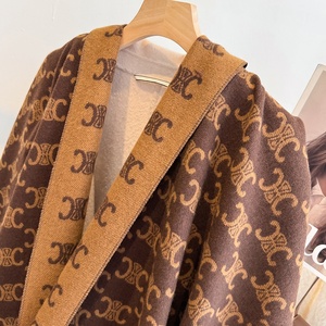 Nouvelle Écharpe en Viscose à Lettres 2025, Double Usage, Longue et Chaude, Haut de Gamme, pour Femme, Hiver - Product Image 3
