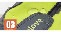 Chaussures pour chiens durables et réfléchissantes respirantes avec logo personnalisé OEM Chaussures imperméables antidérapantes pour animaux de compagnie Bottes souples de luxe confortables pour l'extérieur
