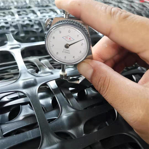 PP Polypropylene Đục Lỗ Vuông lưới hàng rào cho vườn/rau trang trại màu đen/màu xanh lá cây PVC tráng uốn chế biến - Product Image 6