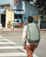 Sac à dos pour ordinateur portable 30L en nylon recyclé, accès arrière, résistant à l'eau, léger, sac à dos de travail pour les voyages, le bureau, l'école