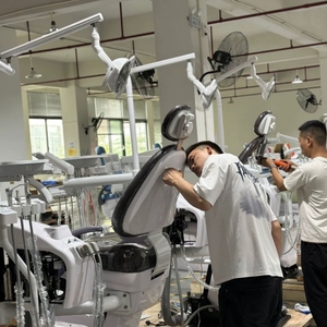 Chaise de chirurgien dentaire Chaise de traitement dentaire de levage électrique avec une chaise de médecin - Product Image 4