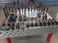 Table de soudage 3D à 28 trous - Fixation réglable avec marquages gradués Fournisseur OEM/ODM chinois pour l'industrie mondiale du bricolage