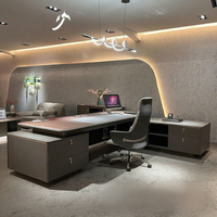 Bureau de direction de luxe, bureau de cadre, poste de travail de bureau, bureau de direction, poste de travail de bureau, ordinateur de bureau