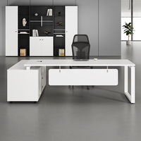 Bureau de direction minimaliste blanc de luxe en forme de L pour bureau commercial haut de gamme