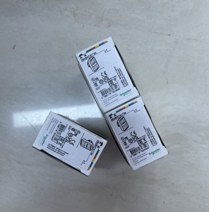 Unité de bouton-poussoir Schneider ZB4BW7A1724 - Product Image 1