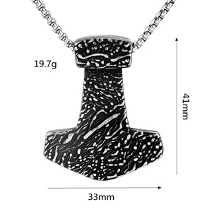 Collier pendentif marteau de Thor Viking en acier inoxydable pour homme, design géométrique vintage, idéal pour assortir aux vêtements - Product Image 5