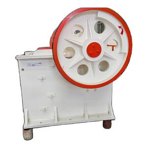 PLC ve şanzıman ile büyük otomatik endüstriyel kaya kırıcı makinesi yol yapımı için 250 t/h kapasitesi - Product Image 1