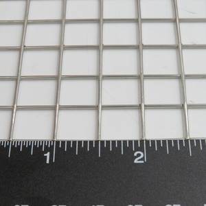 Panneaux de grillage soudé électriquement antioxydant 1x1, cages pour animaux, grillage soudé galvanisé à chaud, grillage en acier soudé de montagne - Product Image 1