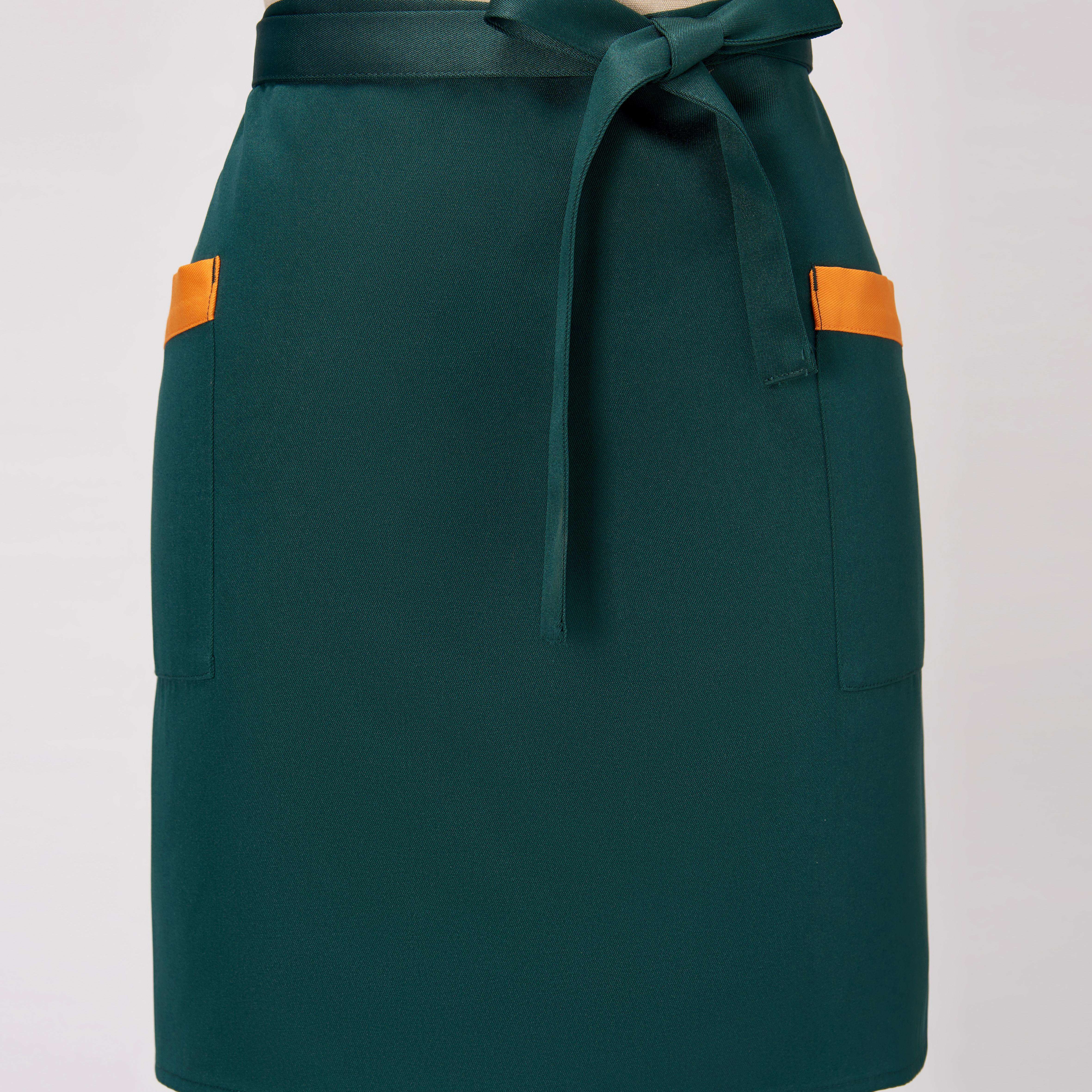 สีเขียว