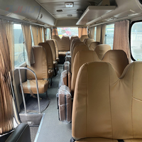 Coaster Bus 4 cylindres d'occasion avec moteur diesel 23-29 places Transmission manuelle avec porte battante en bon état