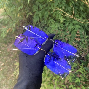 <span class=keywords><strong>Lunette</strong></span> photochromique <span class=keywords><strong>pour</strong></span> <span class=keywords><strong>femme</strong></span>, <span class=keywords><strong>petit</strong></span> rectangle, diamant, alliage sans cadre, verres à changement de couleur - Product Image 5