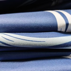 100 <span class=keywords><strong>Polyester</strong></span> tấm ga trải giường vải 100% <span class=keywords><strong>polyester</strong></span> <span class=keywords><strong>Micro</strong></span> sợi đào in vải cho nhà dệt - Product Image 2