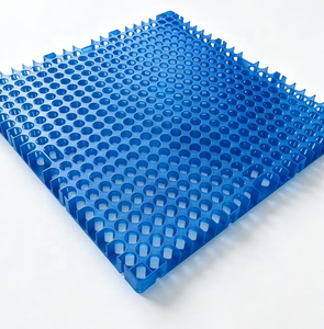 Cellule de drainage alvéolée en <span class=keywords><strong>géotextile</strong></span> non tissé <span class=keywords><strong>pour</strong></span> les espaces verts paysagers, le gazon synthétique de golf et les murs végétaux verticaux - Product Image 3