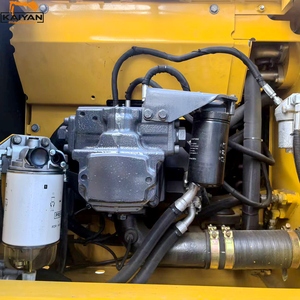 รถขุดตีนตะขาบ Komatsu PC200-8MO มือสอง ขนาด 20 ตัน พร้อมเครื่องยนต์และปั๊มเกียร์สำหรับขาย - Product Image 6