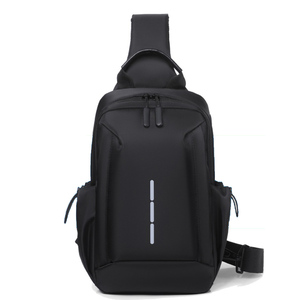 Bolso Bandolera de Pecho Oxford Negro Resistente al Agua con Logotipo Personalizado de Alta Calidad para Hombre - Product Image 2