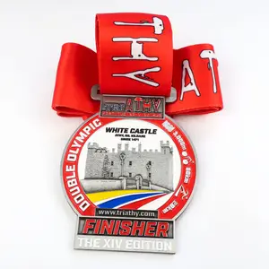 Fabricante al por mayor, diseño personalizado barato, logotipo propio en blanco, premio de Metal dorado 3D, Medalla deportiva para maratón y correr