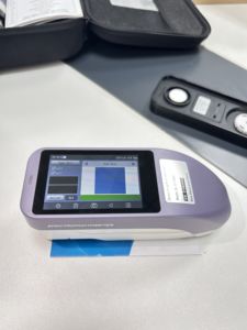 Taşınabilir dijital renk farkı ölçer tekstil kaplamalar ve boyalar renkölçer - Product Image 2