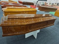Ataúd Funerario de Madera Maciza Premium con Relieve de la Última Cena, Ataúd de Madera con Acabado Liso y Brillante para la Industria Funeraria Europea