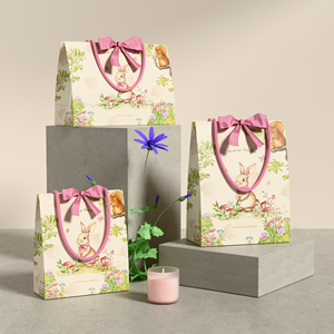 Sacs d'emballage de boutique exquis personnalisés, style classique durable avec poignée en ruban, logo en carton de qualité - Product Image 1