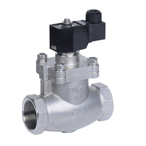 Vanne solénoïde à vapeur haute pression en acier inoxydable DN40 à raccord à bride, vanne de régulation industrielle pour utilisation avec eau, air et applications hydrophobes - Product Image 1