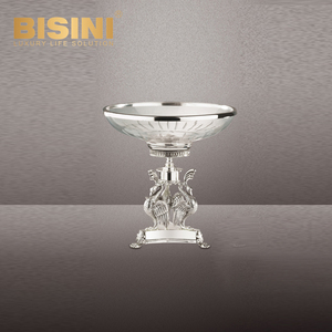 Bougeoir <span class=keywords><strong>en</strong></span> verre haut de gamme de style europé<span class=keywords><strong>en</strong></span> avec bordure dorée, base <span class=keywords><strong>en</strong></span> <span class=keywords><strong>bronze</strong></span> <span class=keywords><strong>en</strong></span> forme de cheval, bougeoir de luxe pour la maison - Product Image 3