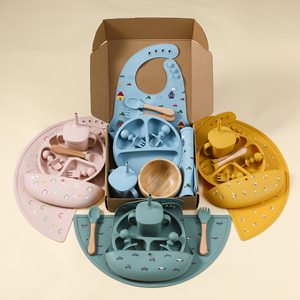 Ensemble de vaisselle pour enfants en silicone sans BPA, vente en gros OEM ODM, bol à forte succion, <span class=keywords><strong>assiette</strong></span>, bavoir, tasse, accessoires d'alimentation pour bébé écologiques - Product Image 1