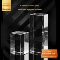 Support de présentation de bijoux en bloc de cristal transparent, base carrée transparente pour minéraux, pierres précieuses, figurines et modèles, présentoir de comptoir