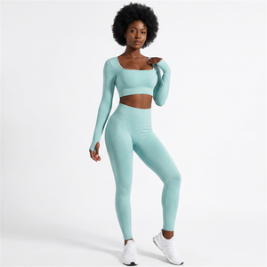 Ensemble de yoga 2 pièces vert menthe uni, haut court à col carré et manches longues, leggings taille haute pleine longueur, respirant et léger - Product Image 1
