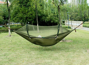 <span class=keywords><strong>Hamac</strong></span> pop up léger parachute <span class=keywords><strong>en</strong></span> nylon <span class=keywords><strong>Hamac</strong></span> <span class=keywords><strong>de</strong></span> camping avec <span class=keywords><strong>filet</strong></span> anti-moustiques <span class=keywords><strong>Hamac</strong></span> avec sangles d'arbre et mousquetons - Product Image 3