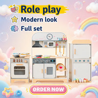 Set Mainan Dapur Kayu dengan Microwave, Wastafel, Keran, Jam, dan Peralatan Masak, Dilengkapi Tempat Penyimpanan untuk Balita
