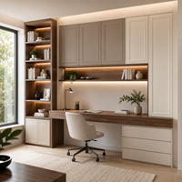 Armoires de bureau avec rangements encadrés blanc chaud, un bureau couleur bois et des étagères lumineuses
