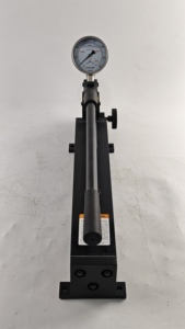 Pompe manuelle ultra haute pression VHP-1500 1500 bar, équivalente à ENERPAC pour manchon d'expansion hydraulique - Product Image 6