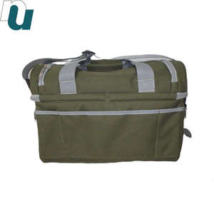 Sac isotherme de voyage pour hommes de loisirs, sac de pique-nique de grande capacité de marque personnalisée avec séparation sec-humide, doublure amovible et étiquette personnalisée - Product Image 1