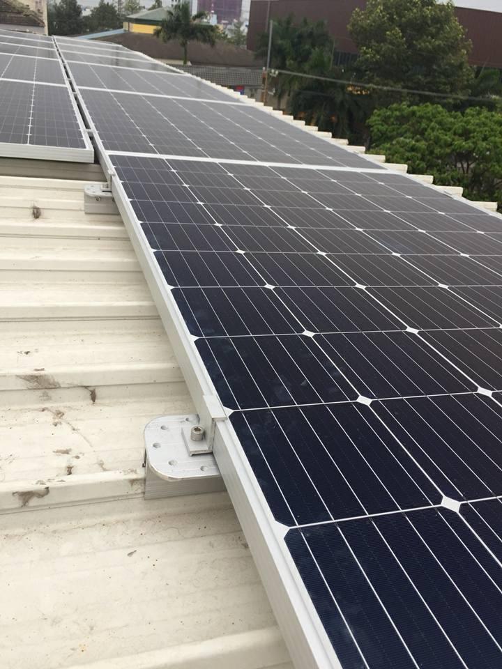 Солнечные Монтажные Комплекты, Солнечный зажим для крыши и заземления C, сталь или алюминиевый профиль