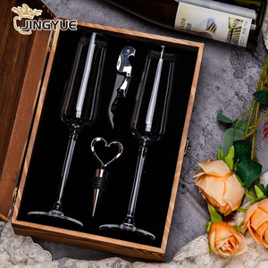 <span class=keywords><strong>4</strong></span> gói Wedding <span class=keywords><strong>Champagne</strong></span> Flutes quà tặng cho các cặp vợ chồng pha lê dài STEM <span class=keywords><strong>Champagne</strong></span> kính với rượu vang Opener phụ kiện trong hộp quà tặng - Product Image 1