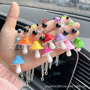 Porte-clés en résine coloré en forme de champignon, pendentif de dessin animé, breloque pour voiture ou sac, cadeau unisexe, origine Yiwu - Product Image 2