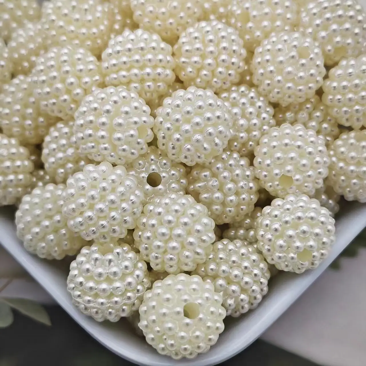 Bola de ciruela de colores, cuentas redondas con agujeros rectos llenas de estrellas, perlas de imitación