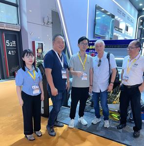 กราสชี่ โบทานี <span class=keywords><strong>แชมพู</strong></span>สารสกัดจากพืช 750 กรัม สูตรเพิ่มวอลลุ่มและบำรุงเส้น<span class=keywords><strong>ผม</strong></span>ให้นุ่มเด้ง - Product Image 5